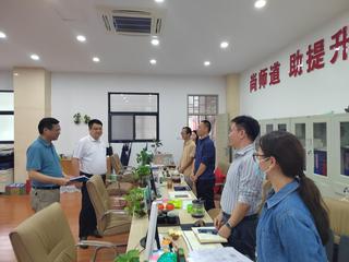 李灿东校长指导我校审核评估组织...